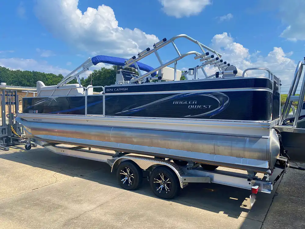 Sold Qwest Angler 824 Catfish Boat in Duson, LA 341448 Pop Sells
