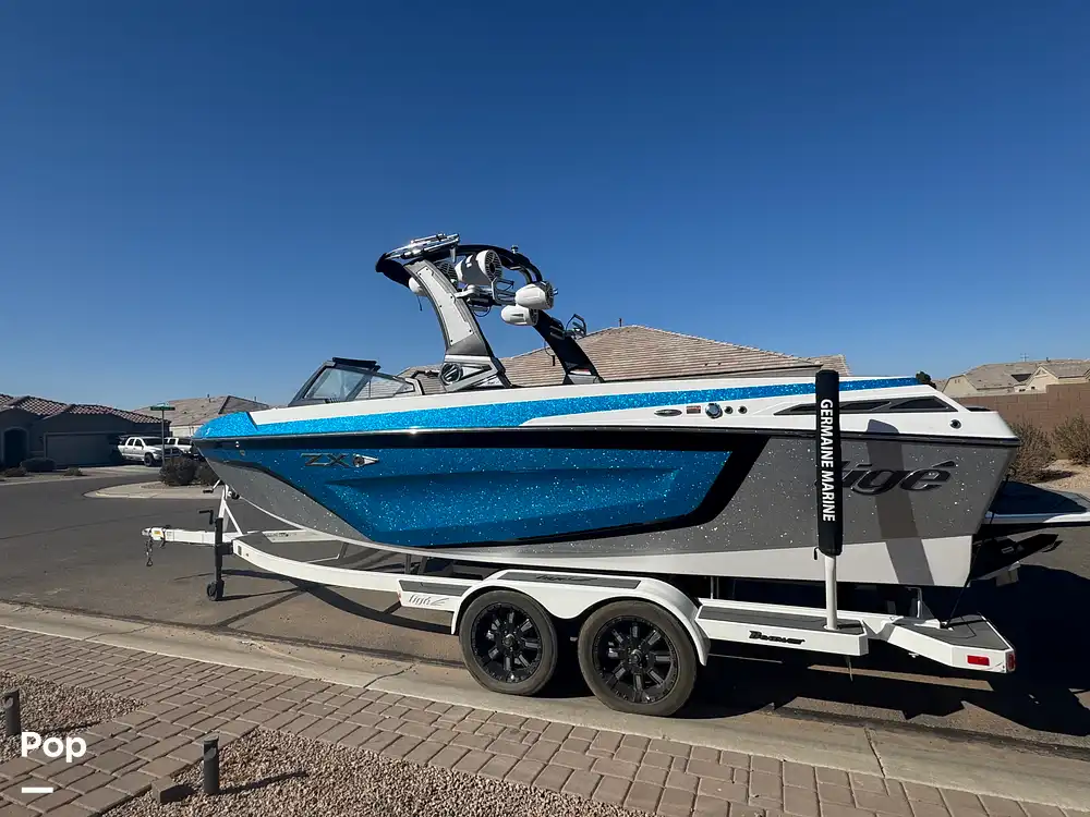 Virago 38 スノーボード 青/白 Tigé 23zx boats for sale | YachtWorld