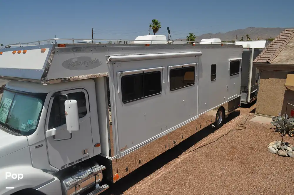 REV Group 'Renegade' Super C RV for sale in Lake Havasu City, AZ for